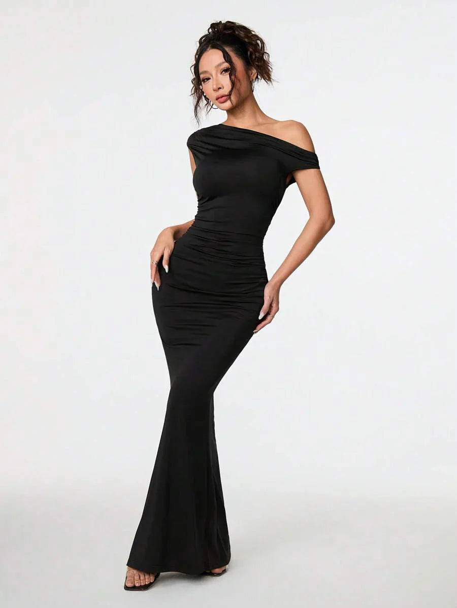 SVELTA - Petite One Shoulder Mermaid Maxi Dress