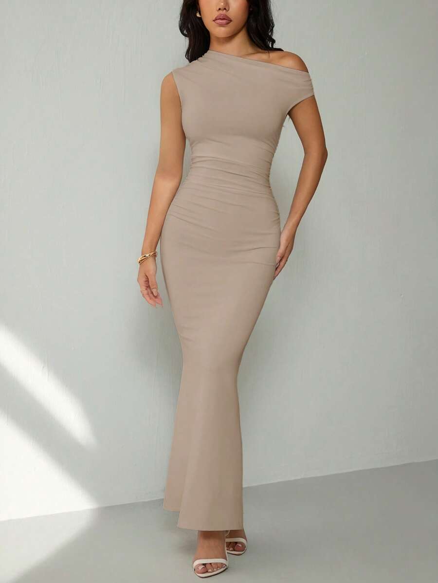 SVELTA - Petite One Shoulder Mermaid Maxi Dress