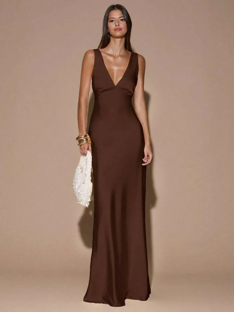 VELOURA - Backless Deep V-Neck Mermaid Maxi Dress
