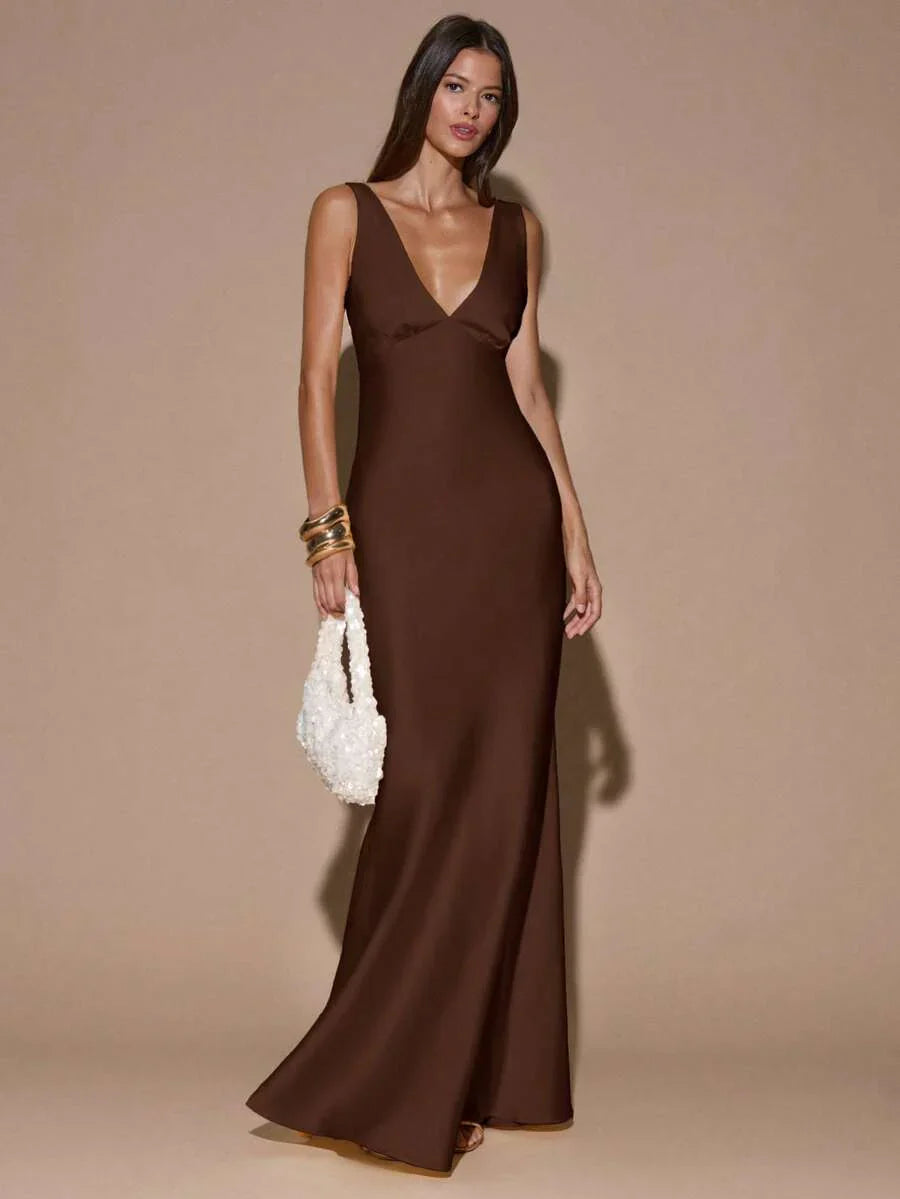 VELOURA - Backless Deep V-Neck Mermaid Maxi Dress