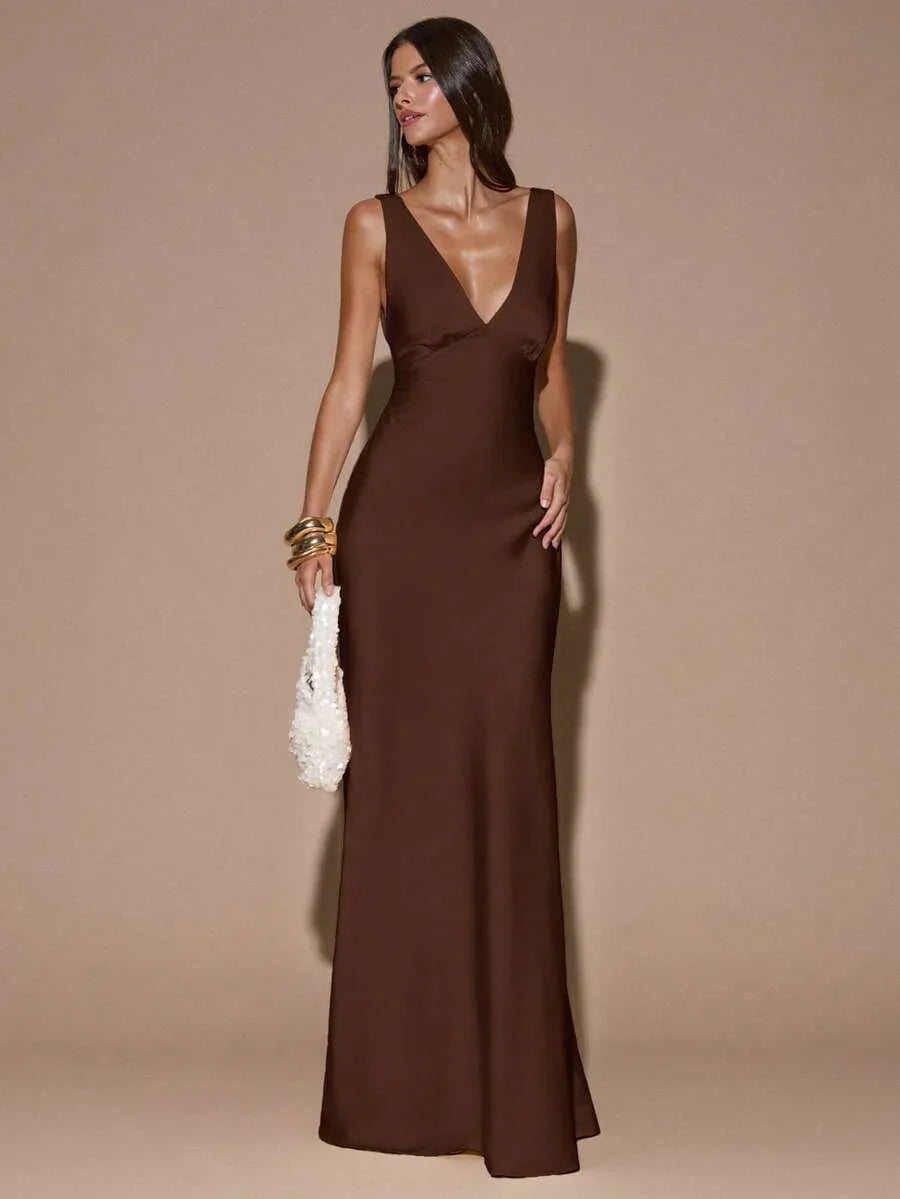 VELOURA - Backless Deep V-Neck Mermaid Maxi Dress