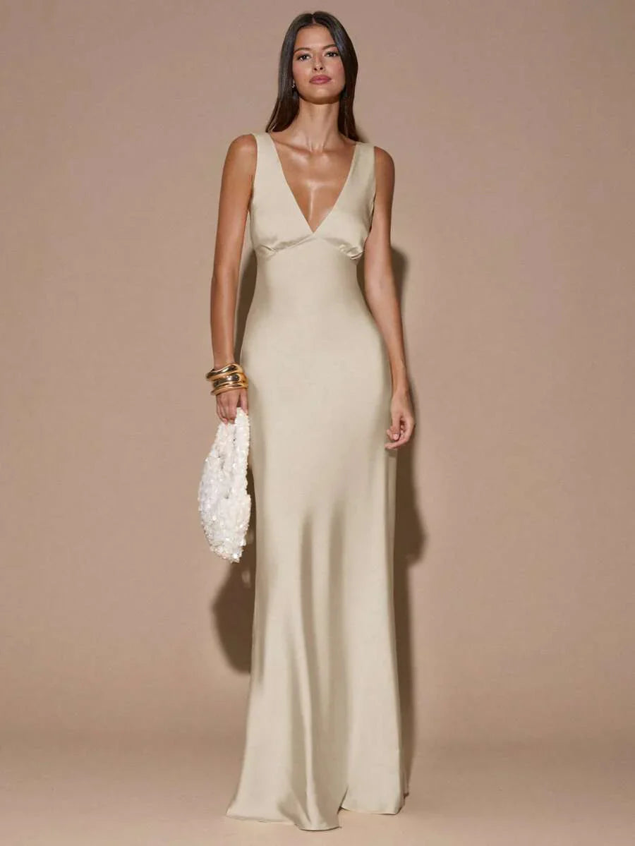 VELOURA - Backless Deep V-Neck Mermaid Maxi Dress
