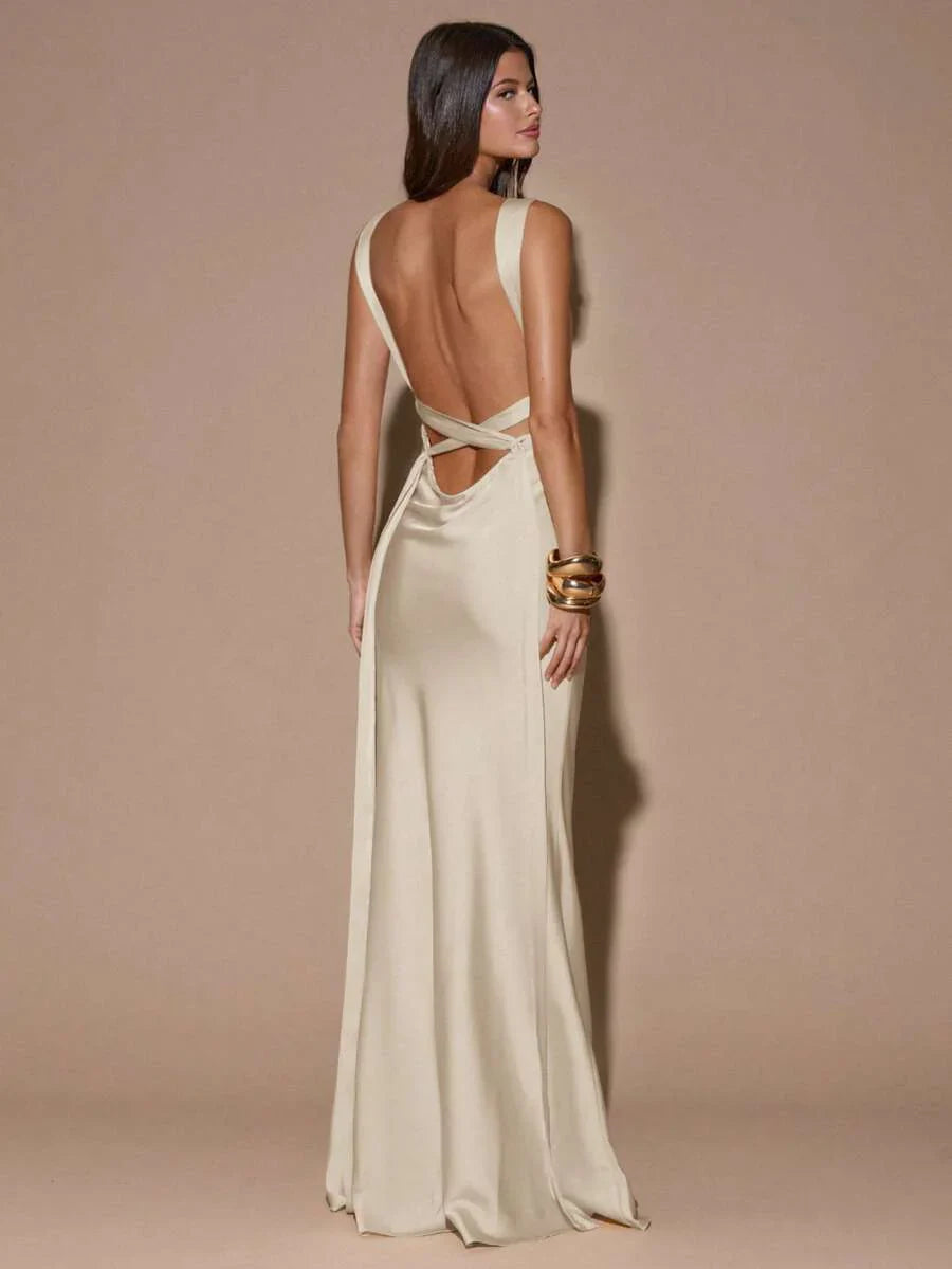 VELOURA - Backless Deep V-Neck Mermaid Maxi Dress