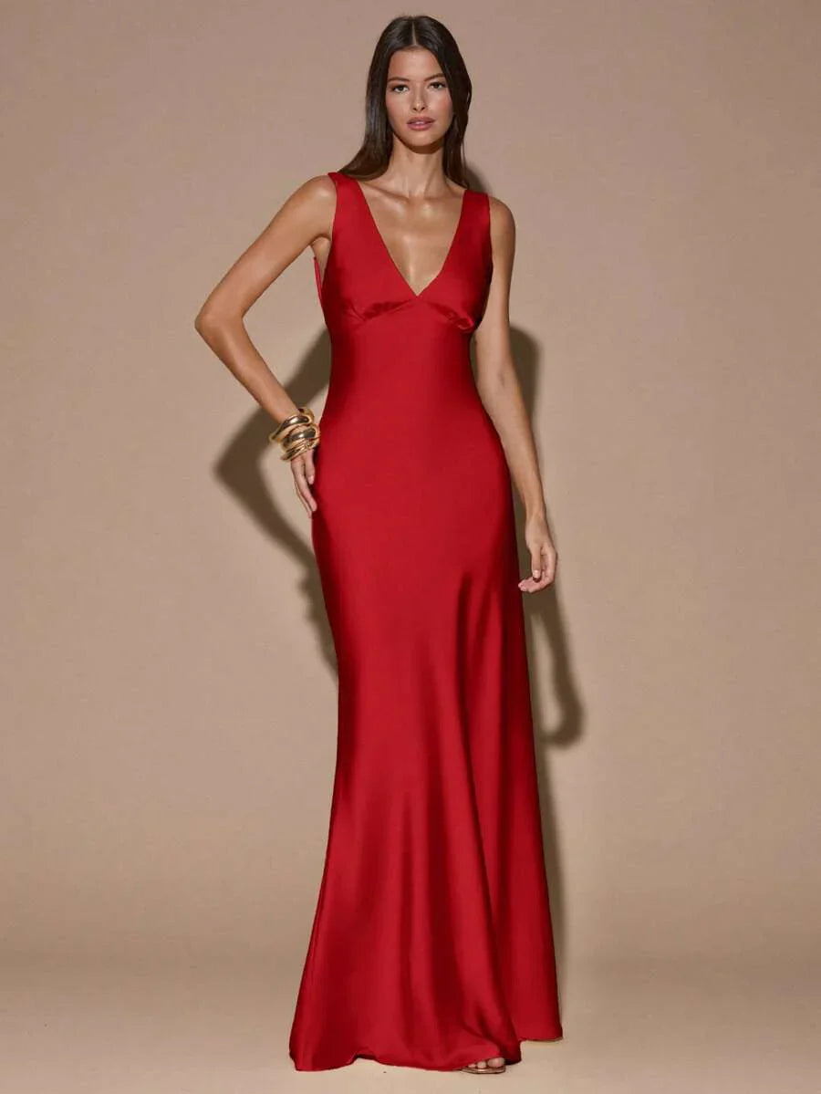 VELOURA - Backless Deep V-Neck Mermaid Maxi Dress Red