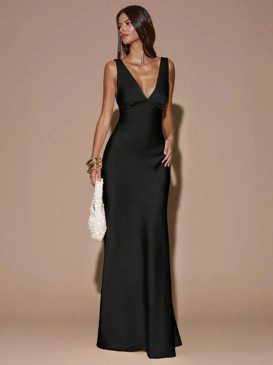 VELOURA - Backless Deep V-Neck Mermaid Maxi Dress