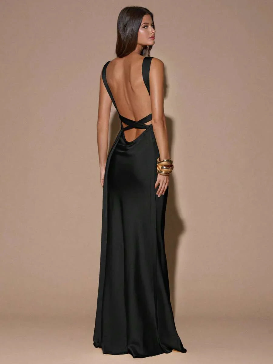 VELOURA - Backless Deep V-Neck Mermaid Maxi Dress