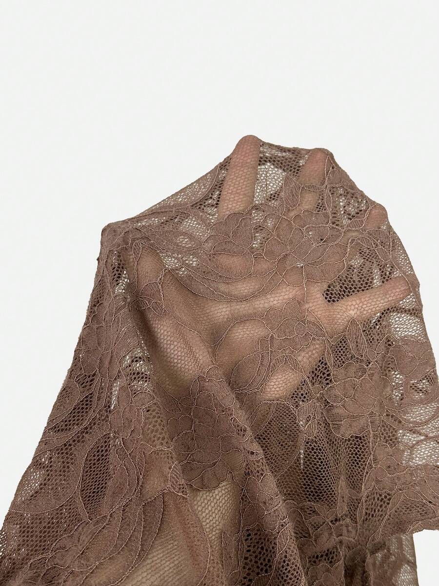 VELIRA - Lace Backless Bodycon Maxi Dress