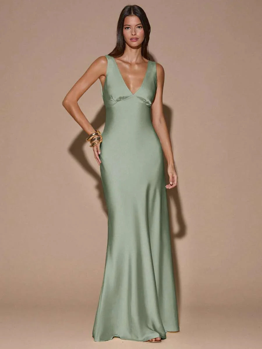 VELOURA - Backless Deep V-Neck Mermaid Maxi Dress Mint Green