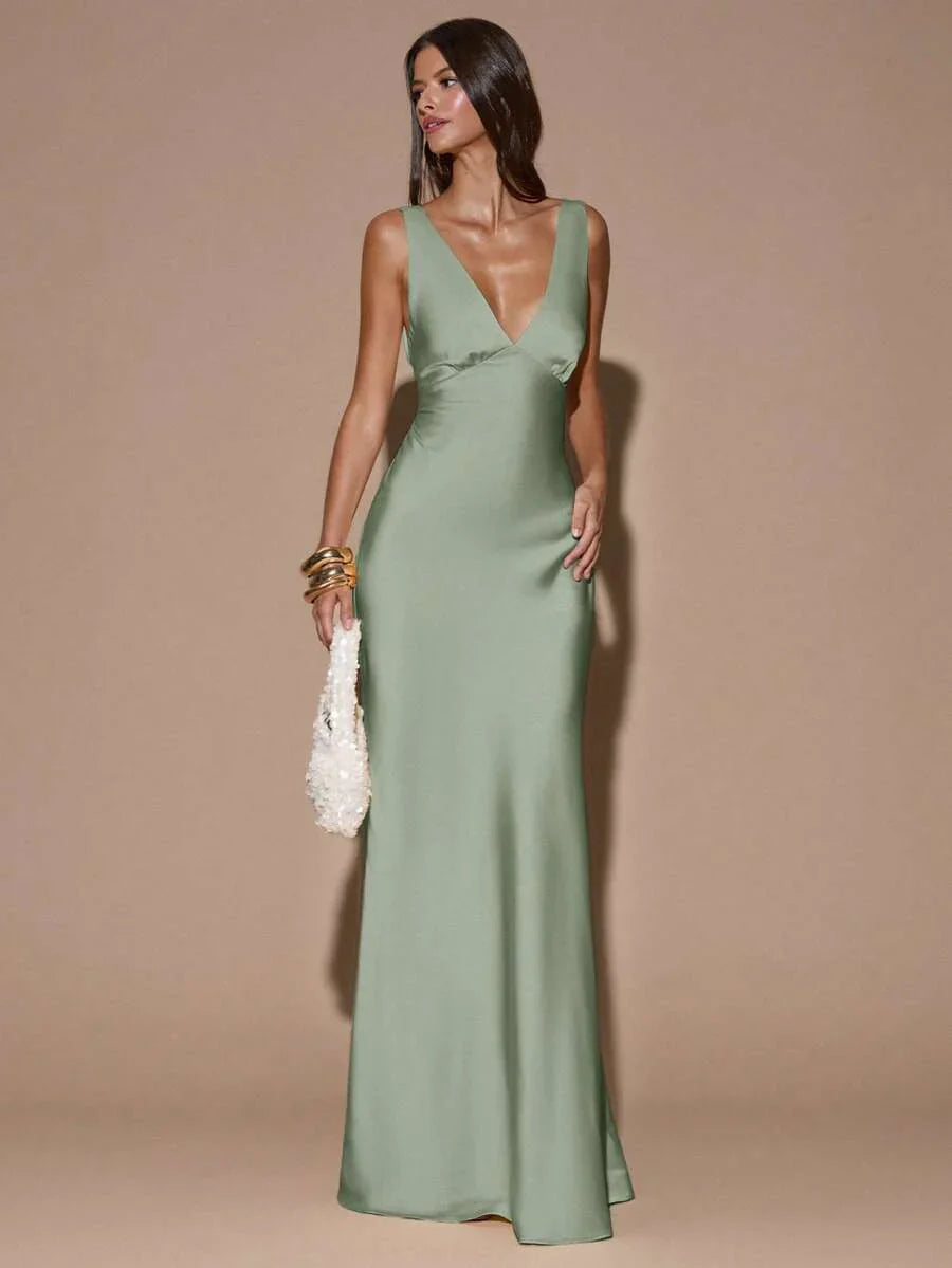 VELOURA - Backless Deep V-Neck Mermaid Maxi Dress