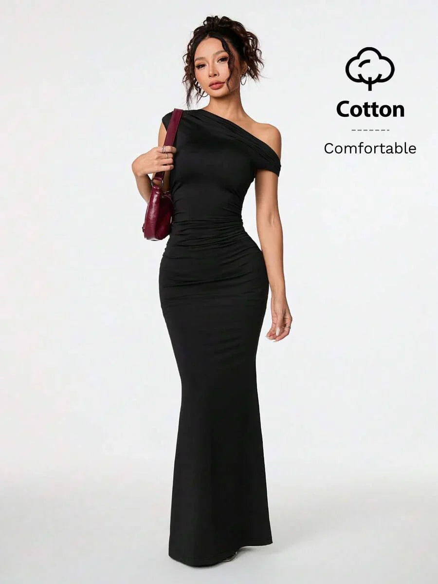 SVELTA - Petite One Shoulder Mermaid Maxi Dress Black
