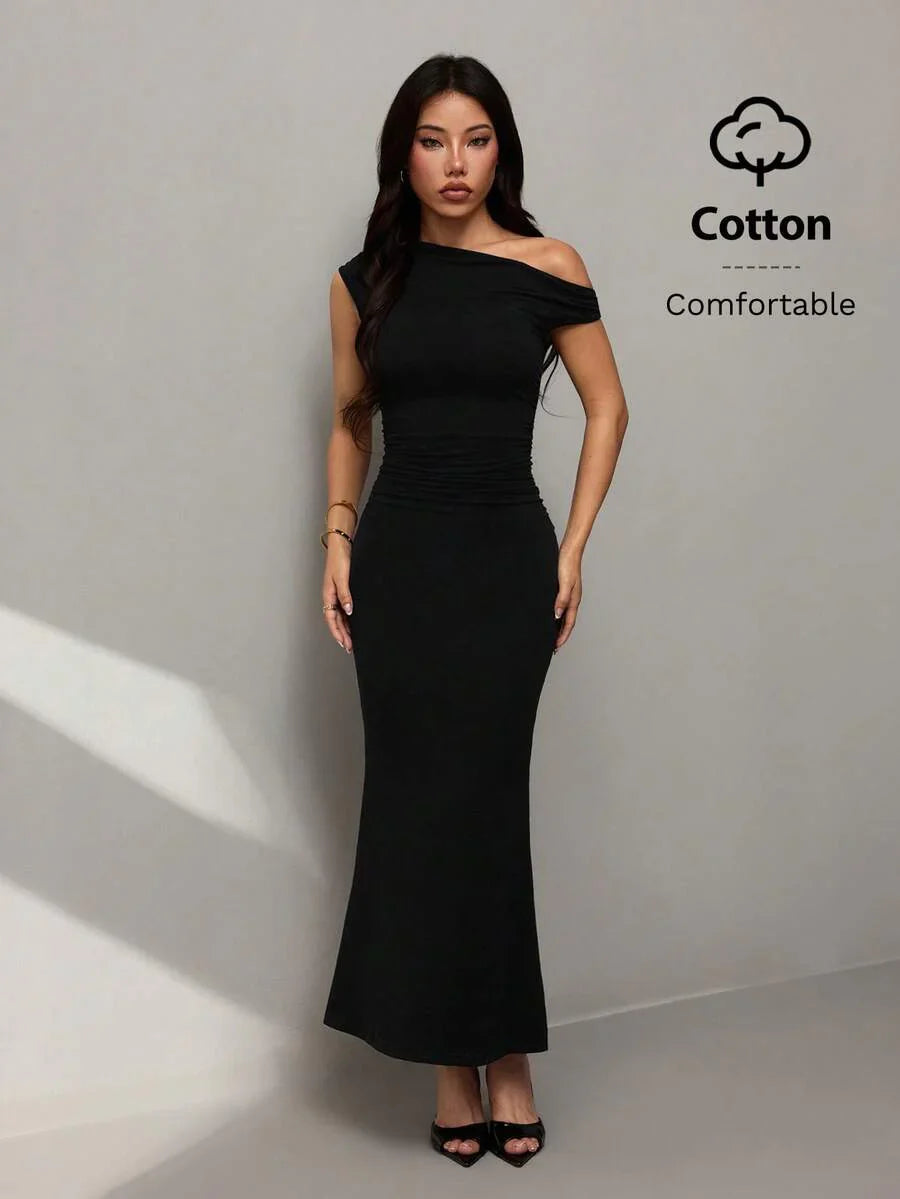 SVELTA - Petite One Shoulder Mermaid Maxi Dress