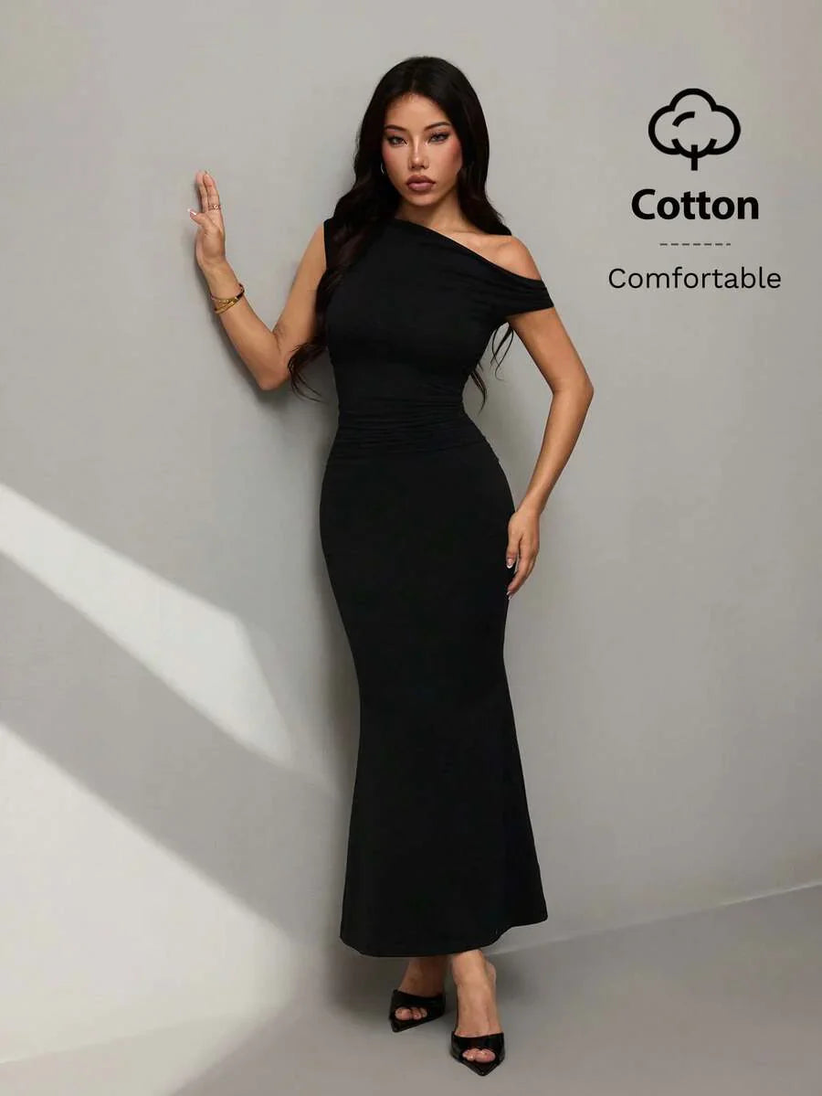SVELTA - Petite One Shoulder Mermaid Maxi Dress