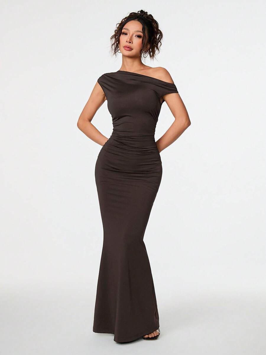 SVELTA - Petite One Shoulder Mermaid Maxi Dress