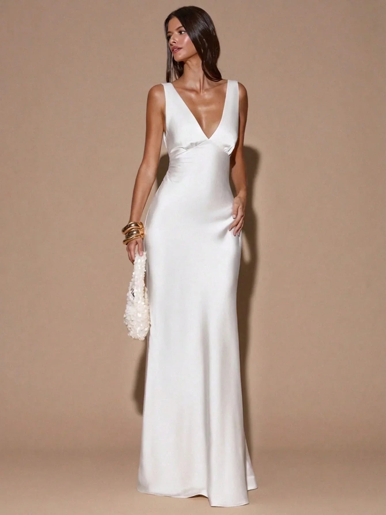 VELOURA - Backless Deep V-Neck Mermaid Maxi Dress