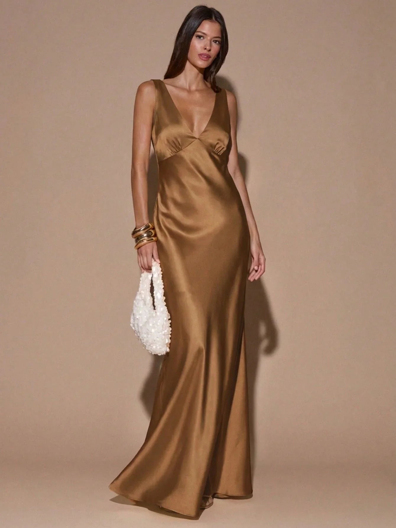 VELOURA - Backless Deep V-Neck Mermaid Maxi Dress